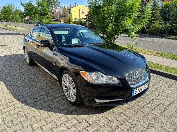 Jaguar XF 2.7 D Premium Luxury (Automata)