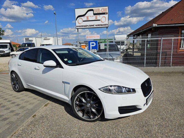 Jaguar XF 3.0 D Luxury (Automata) 171.e.KM&Bixe...