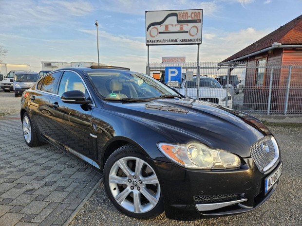 Jaguar XF 3.0 D Luxury (Automata) vegtet&Ft...