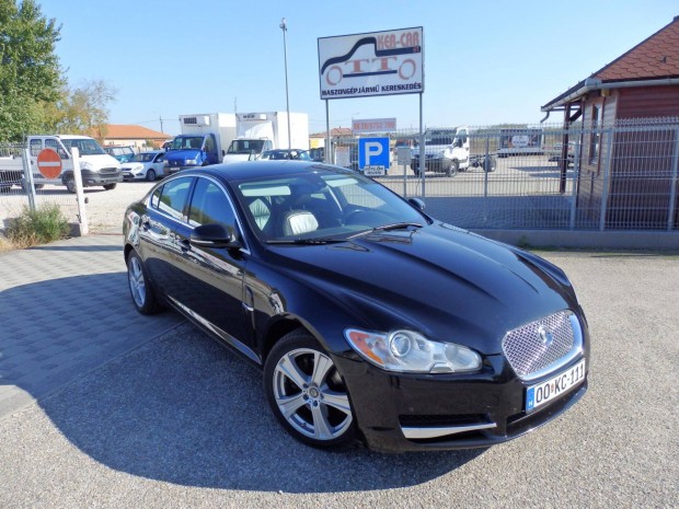 Jaguar XF 3.0 D Luxury (Automata) Xenon&Br&TEM...