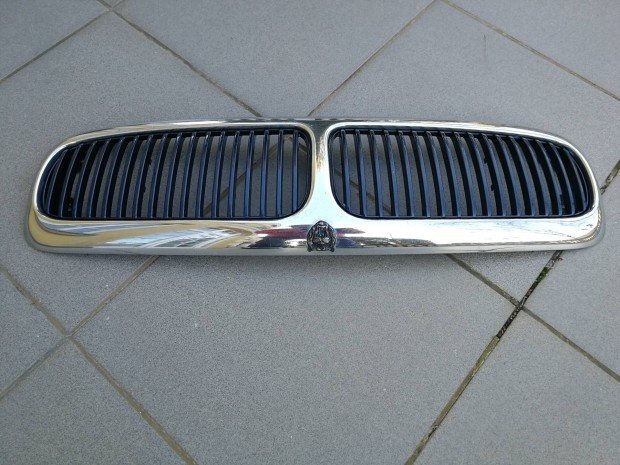 Jaguar Xj gyári hűtő rács hibátlan állapotban eladó