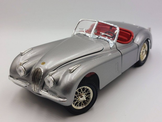 Jaguar Xk120 Ertl 1:18 1/18