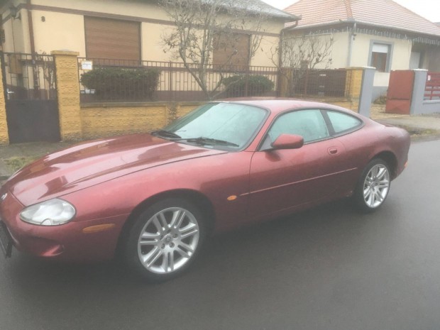 Jaguar Xk8 4.0 X 100