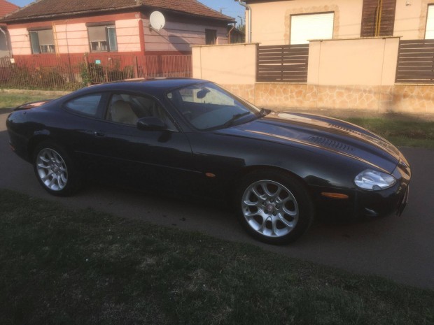 Jaguar Xkr X100 Supercharged V8 4.0