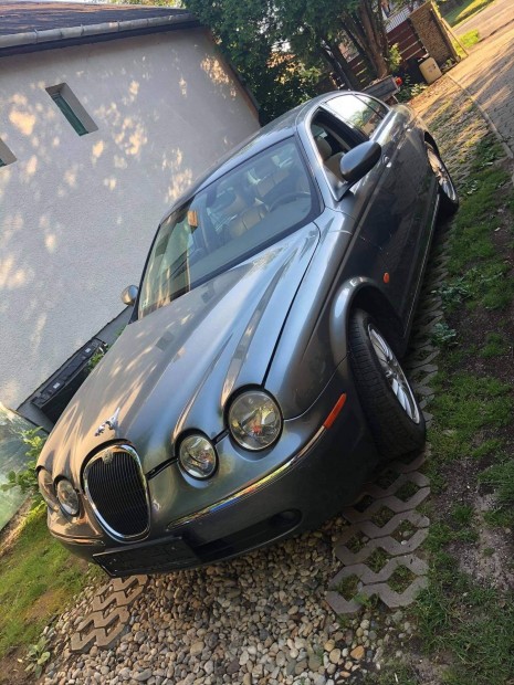 Jaguar s-type s type stype bontás bontott alkatrészek bontódik 2.7 hdi