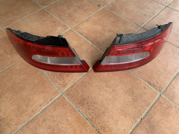 Jaguar xf jobb bal h�ts� l�mpa