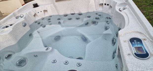 Jakuzzi Coast Spas 