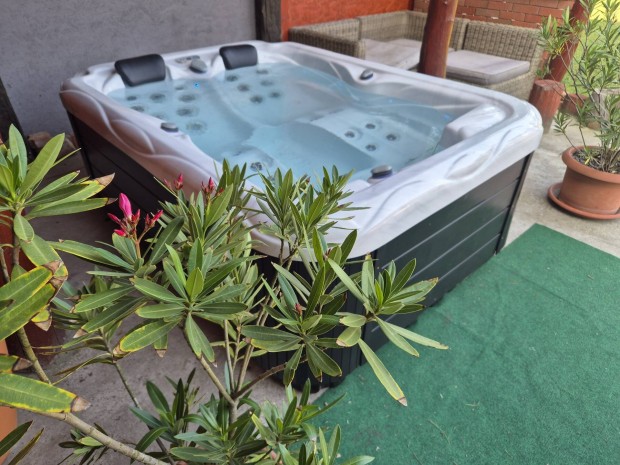 Jakuzzi jacuzzi