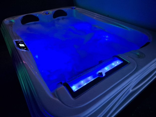Jakuzzi jakuzzi