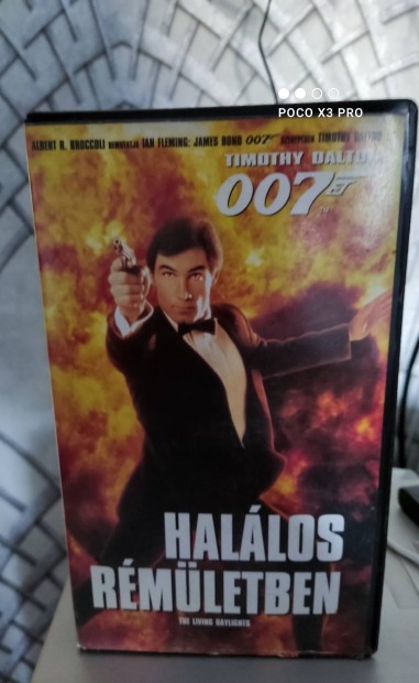 James Bond 007-Hallos rmletben VHS