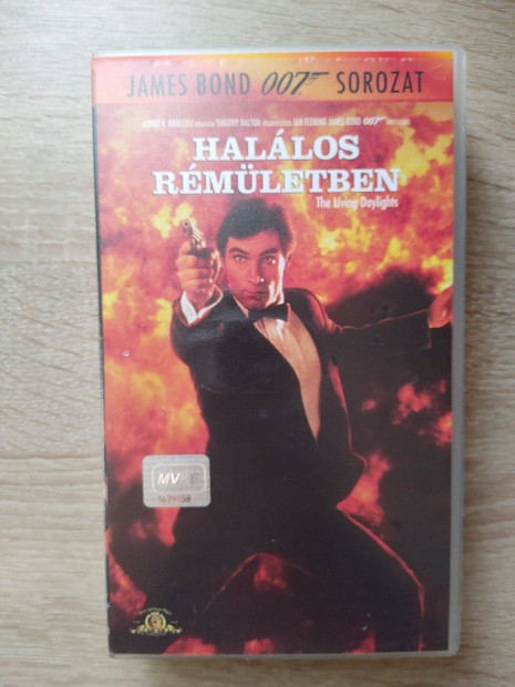 James Bond 007 - Hallos rmletben - VHS film ritkasg Timothy