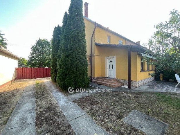 J�noshalmai 95 nm-es lak�s elad�