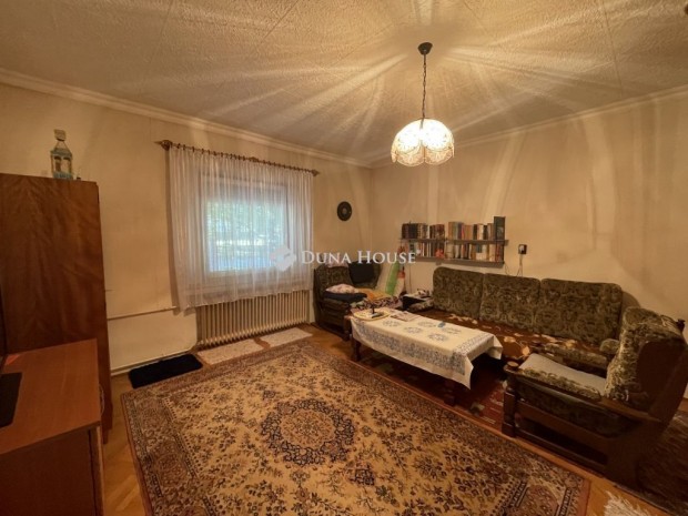 J�nosh�zai elad� 62 nm-es h�z