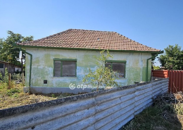 J�noshidai 67 nm-es h�z elad�