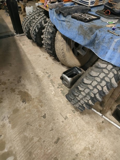 Jap�n terepj�r� kerekek 