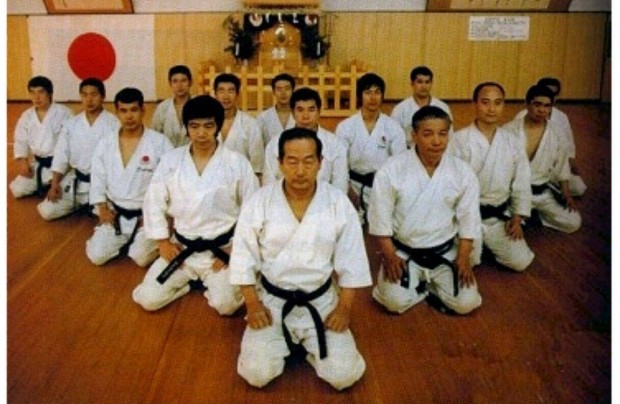 Japn zszl,a Japan Karate Association / JKA / mesterei alrsval