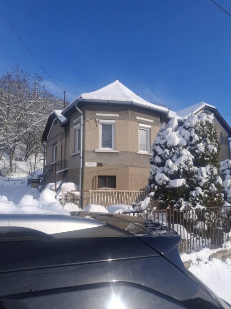 Jardanhazan csaladi haz elado