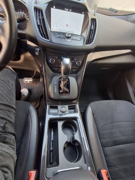 Jármű autó suv