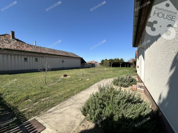 Jászszentlászlón 90 m2-es családi ház eladó!