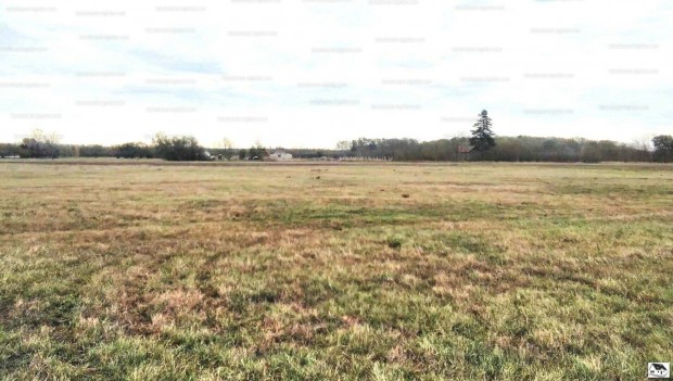 J�szszentl�szl�n k�lter�leti telek elad�