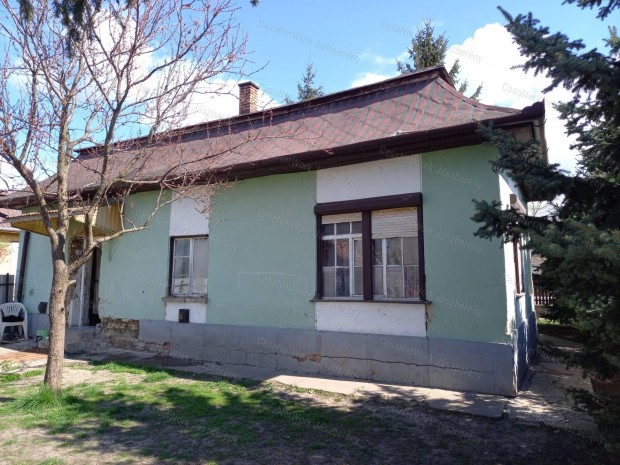 J�sztelken elad� egy 63 nm-es 2 szob�s csal�di h�z