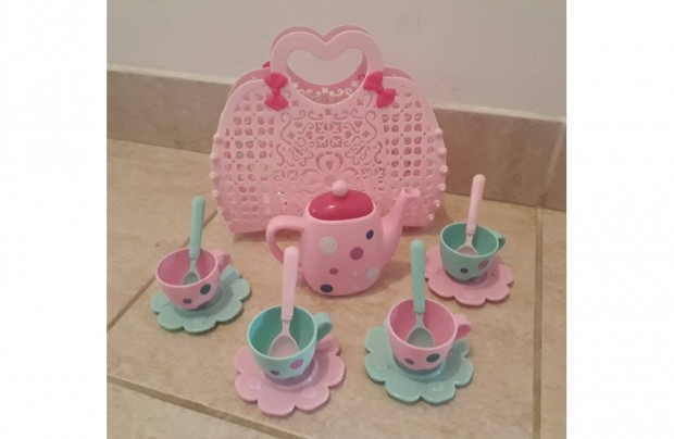 Játék teáskészlet, Tea party készlet