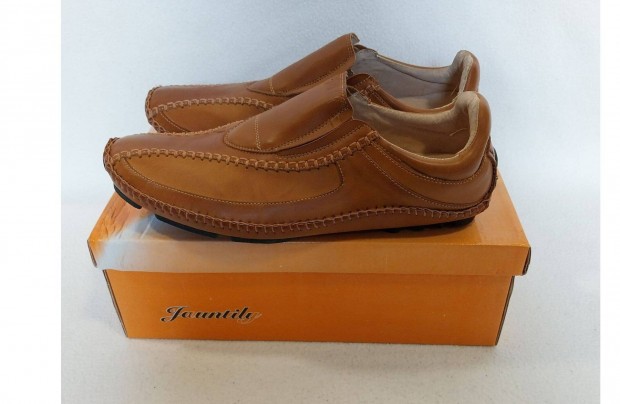 Jauntily f�rfi f�lcip�: 43, ny�ri beb�j�s, barna, b�r