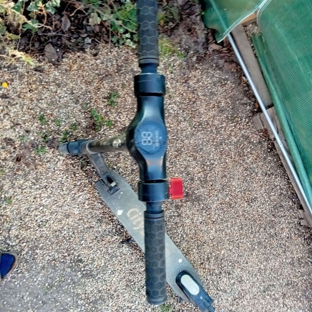 Javit�sra elektromos roller