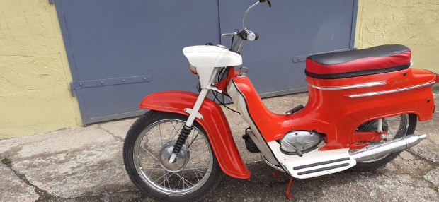Jawa 05 robogó 50 retro