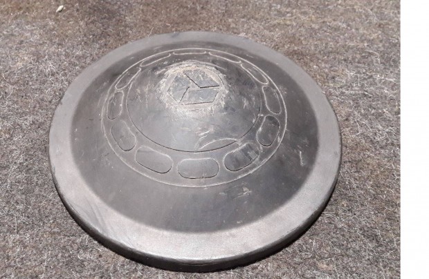 Jawa 250 / 350 Velorex oldalkocsi ker�k agy v�d� burkolat lemez idom