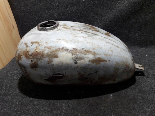 Jawa 250 / 559 gy�ri benzintank