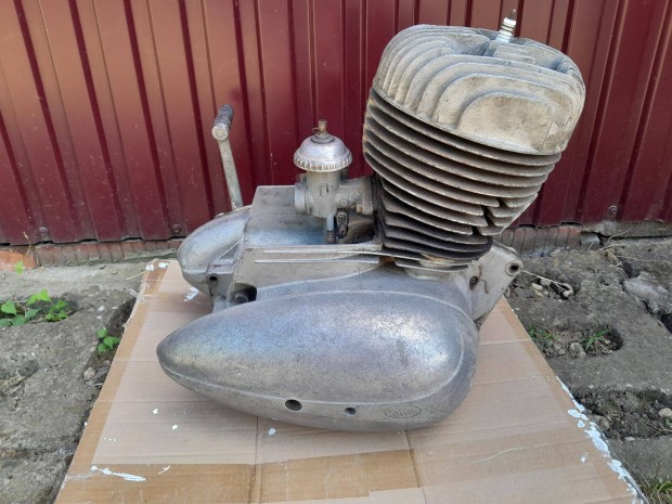 Jawa 250 veterán motorblokk