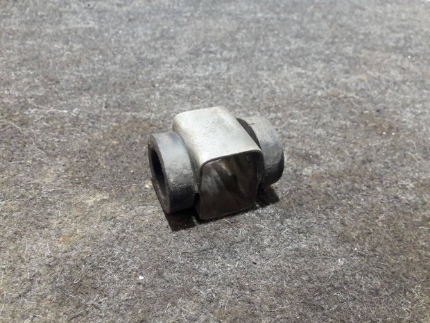 Jawa 350 TS / 634 / 638 benzintank tartó gumibak