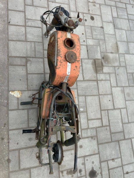 Jawa 350 fellelt komplett vz