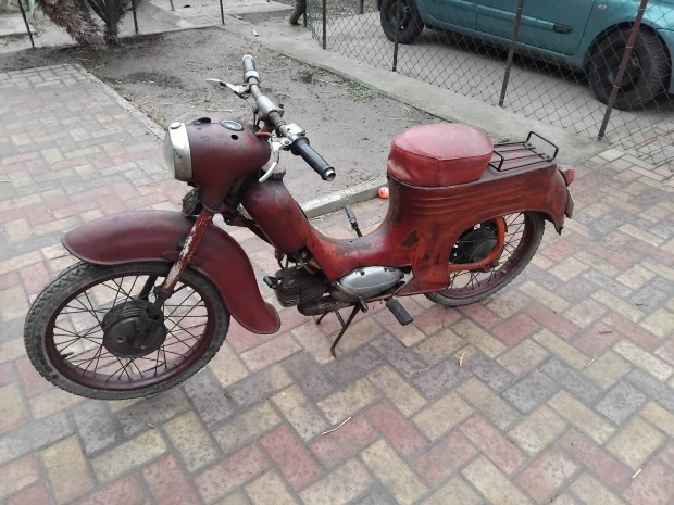 Jawa 555 gyrias