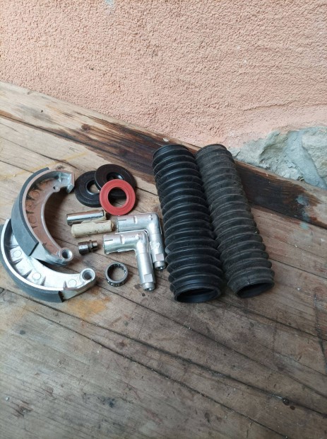 Jawa 634 alkatr�szei ,+motor