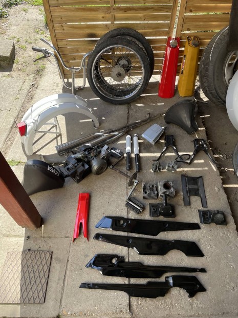 Jawa Babetta 207/206 alkatr�szek 