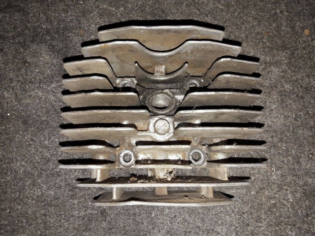 Jawa Babetta 210 hengerfej ( skolt )