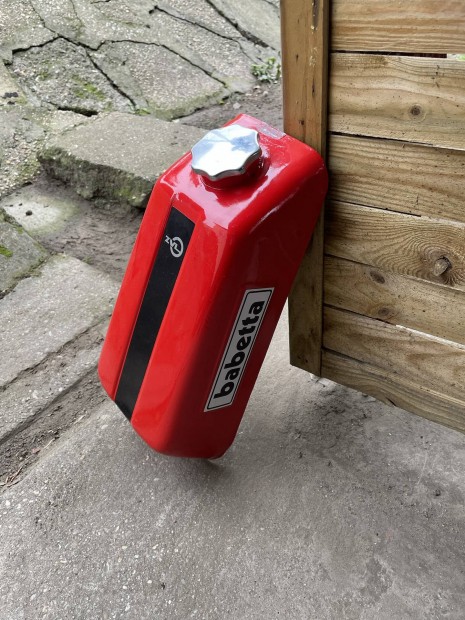 Jawa Babetta 210 tank