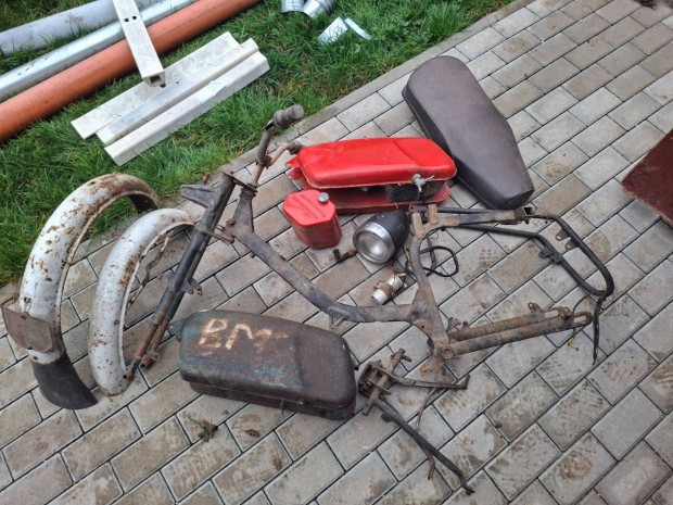 Jawa Mustang alkatrsz csomag