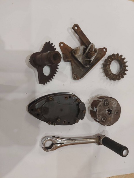 Jawa Perak alkatrszek