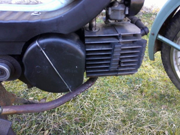 Jawa TLV 210 Babetta kismotorrl :45000 km-t hasz. zemkpes motorblok