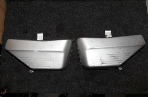Jawa TS 350 / 638 oldaldekni / szerszámos oldaldoboz pár