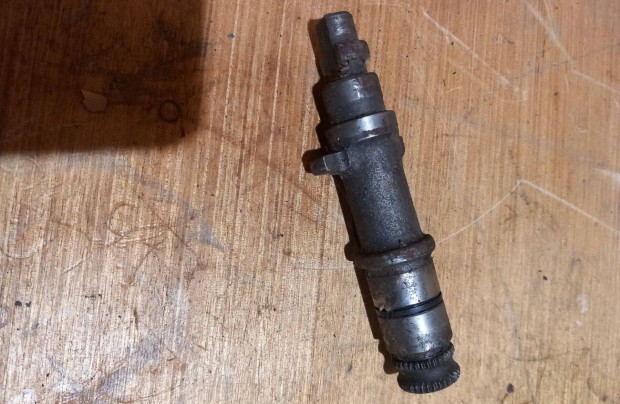 Jawa / Cz 350 / 634 ber�g� tengely