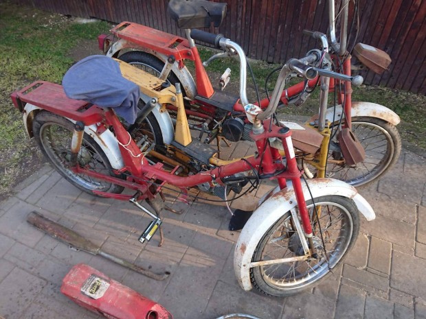 Jawa babett�k alkatr�sznek.