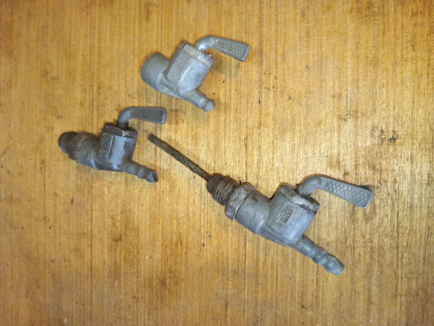 Jawa benzincsapok
