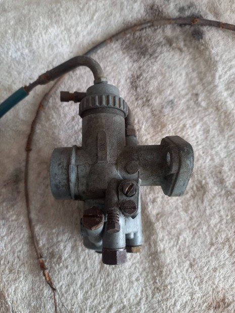 Jawa karburtor.