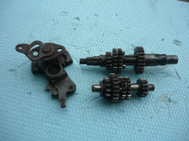 Jawa mustang vlt alkatrsz