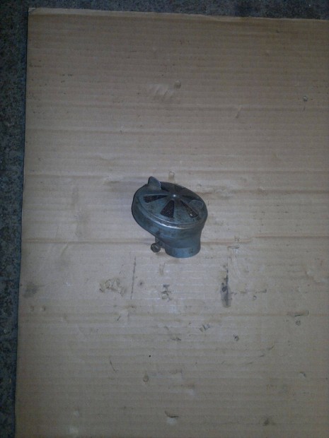 Jawa per�k z�rhato leveg�sz�r�