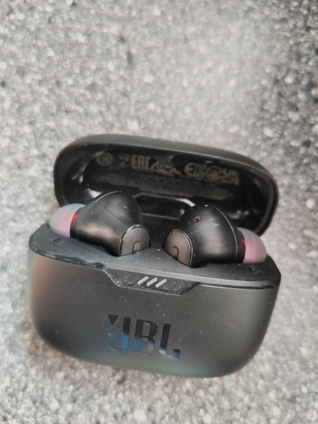 Jbl Tune 230 NC vezetknlkli fllhallgat